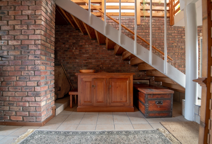 6 Bedroom Property for Sale in Pringle Bay Western Cape